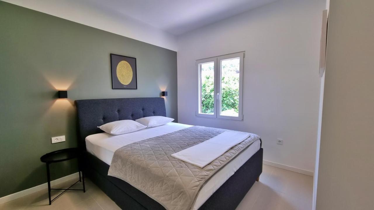 Apartment La Vie Omis Exterior photo