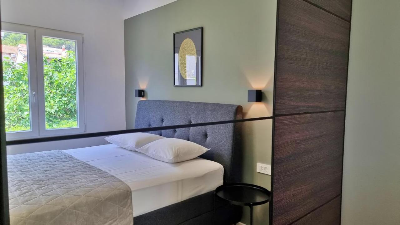 Apartment La Vie Omis Exterior photo