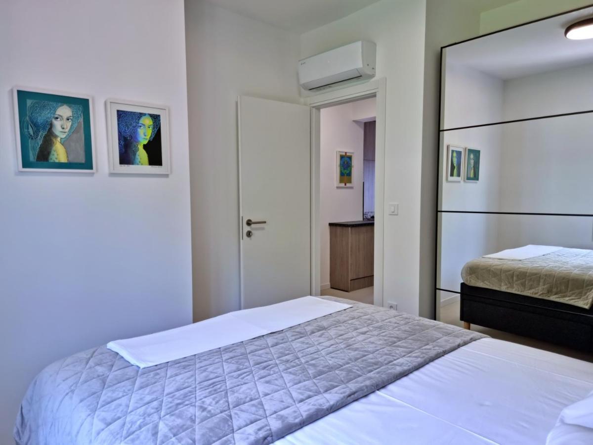 Apartment La Vie Omis Exterior photo